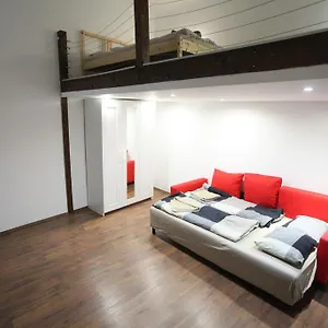 Bpr Whistle Arts Industrial Apartment Budapest